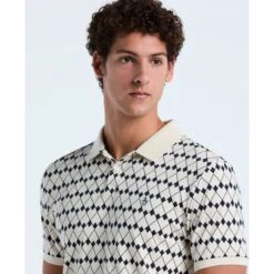 Original Penguin Flags Print Polo Shirt In Birch(Flags Print Polo Shirt Beige Opkf2520gp 252) 7 Original Penguin Flags Print Polo Shirt In Birch(Flags Print Polo Shirt Beige Opkf2520gp 252) -Original Penguin Outlet OPKF2520 252 alt2